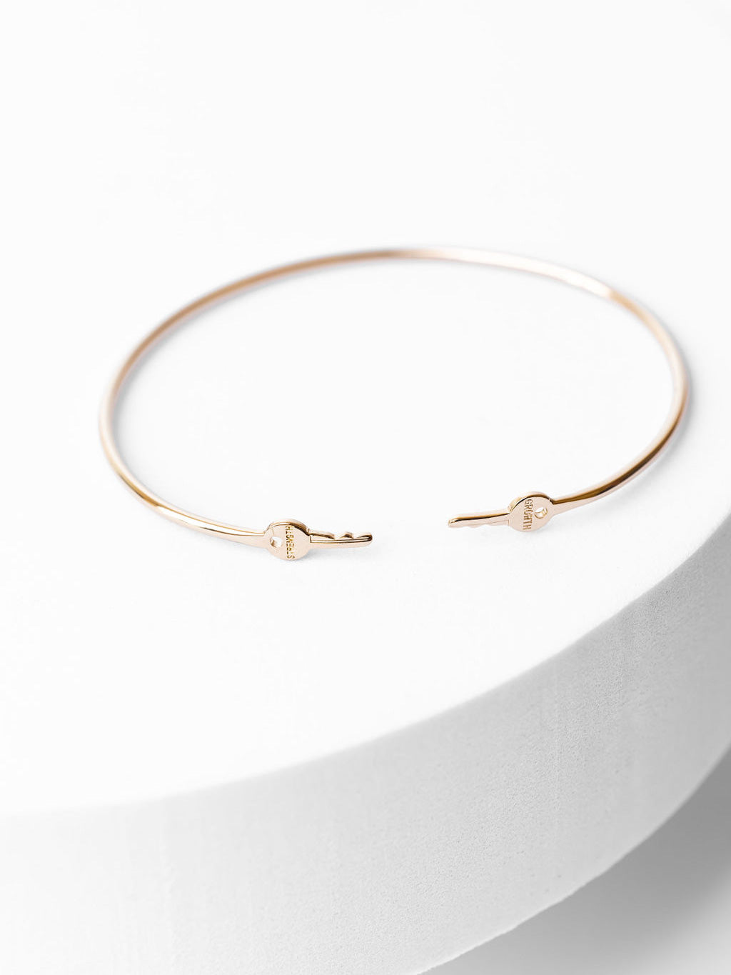 Key hot sale bangle bracelet